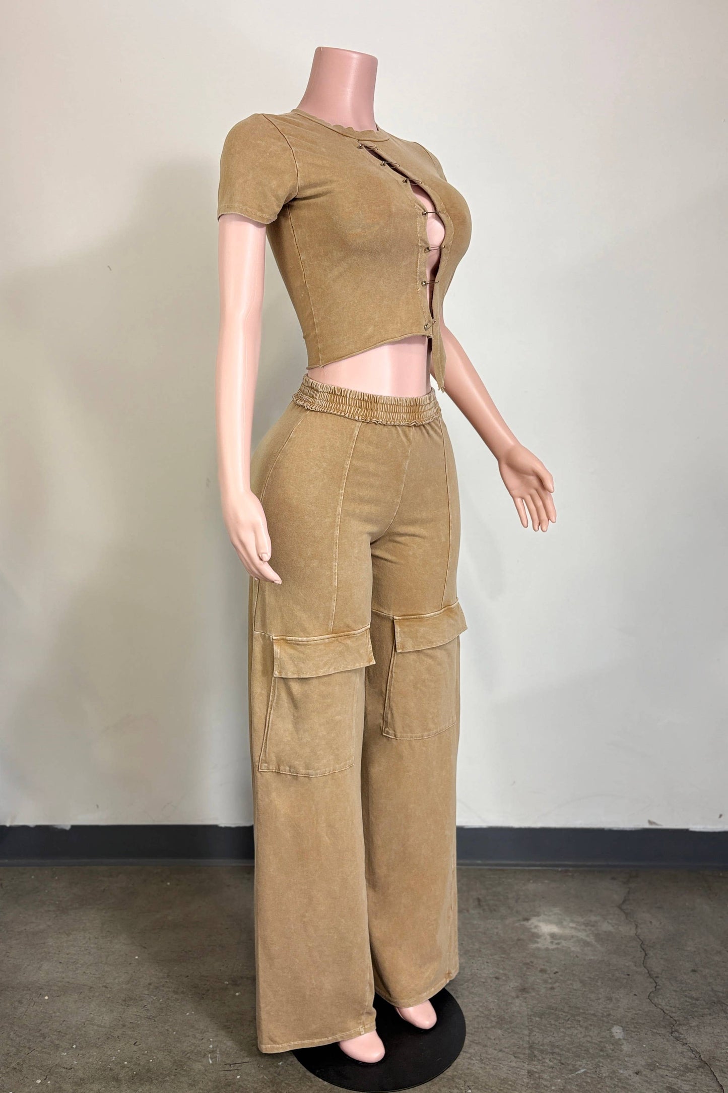 MINERAL WASH SAFETY PIN ASYM CUT TOP & PANT SET