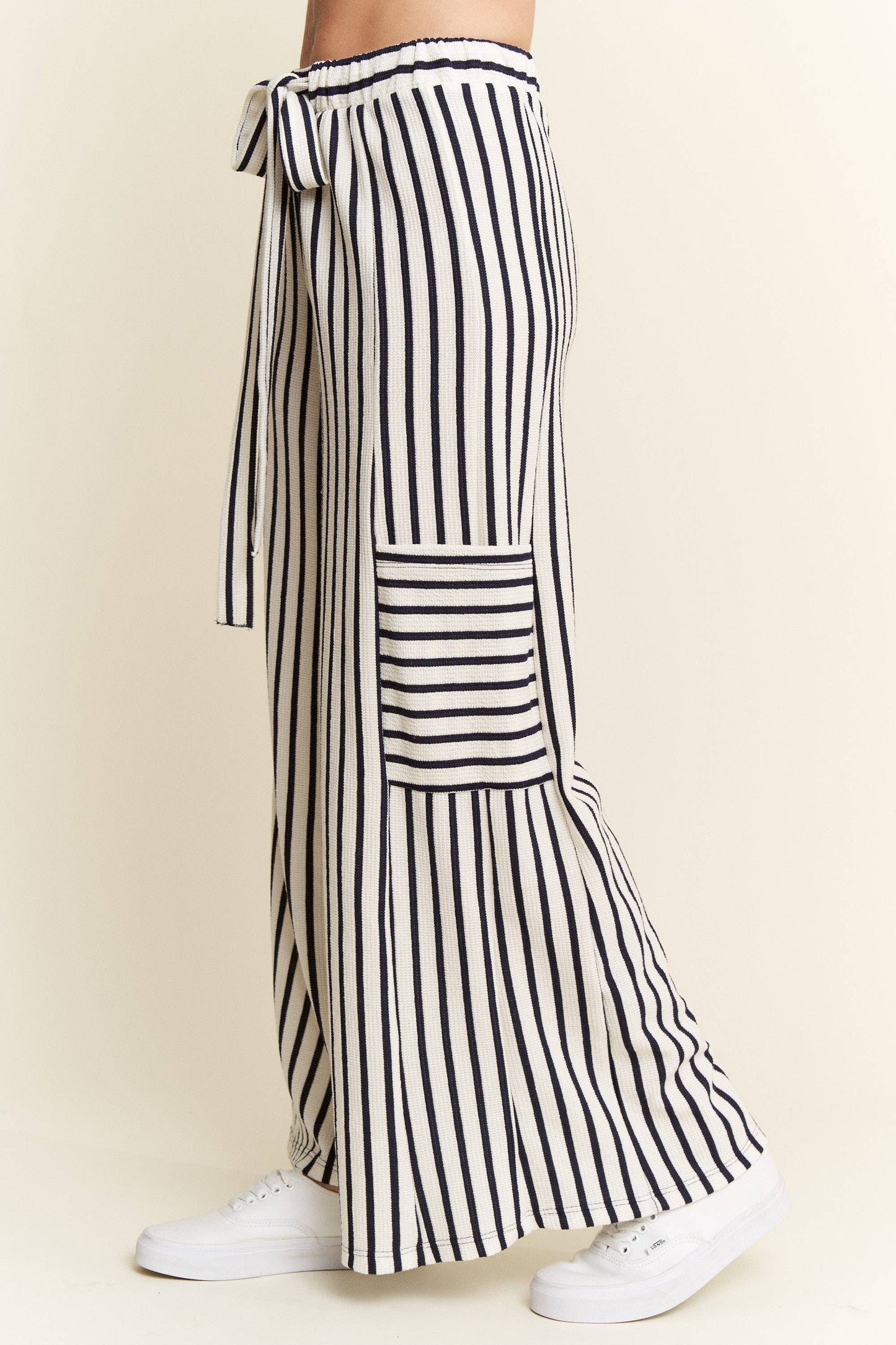 STRIPE WIDE LEG PANTS