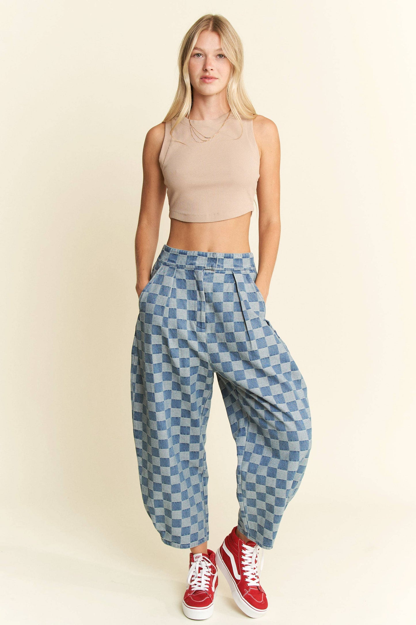 PLEATED CHECKERED HIGH WAIST BARREL PANTS