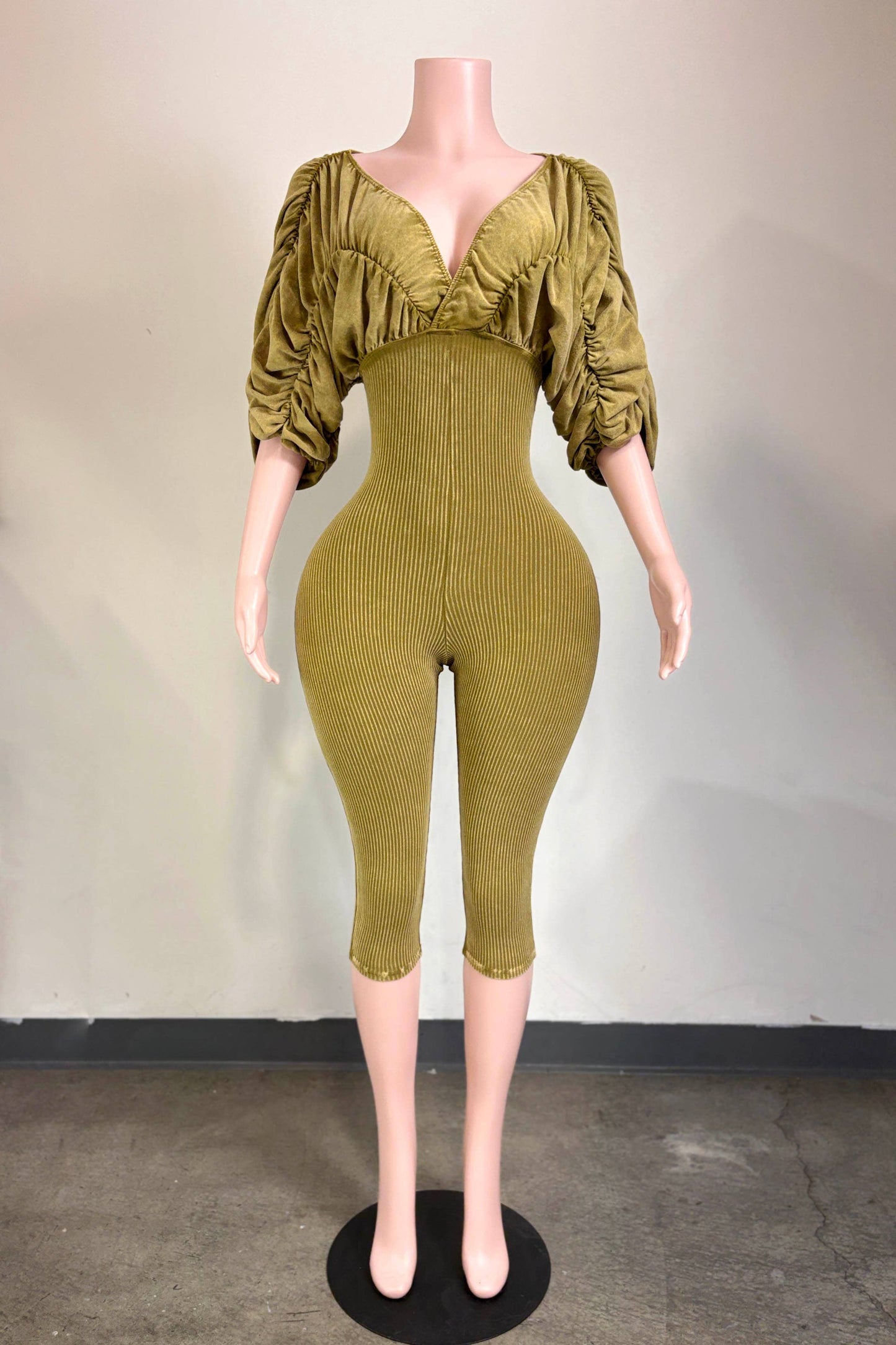 MINERAL WASH ULTRA RUCHED CAPRI ROMPER