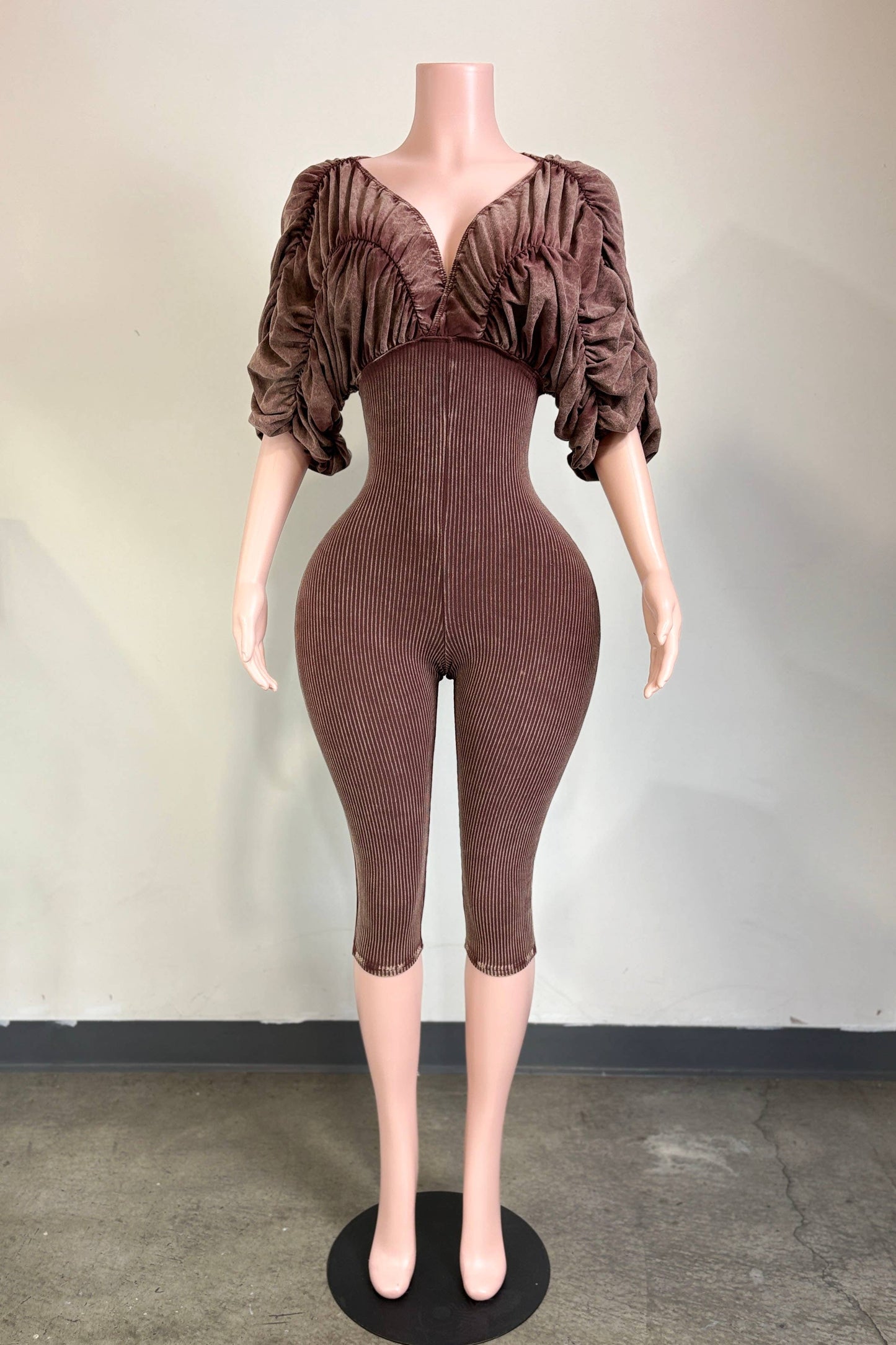 MINERAL WASH ULTRA RUCHED CAPRI ROMPER